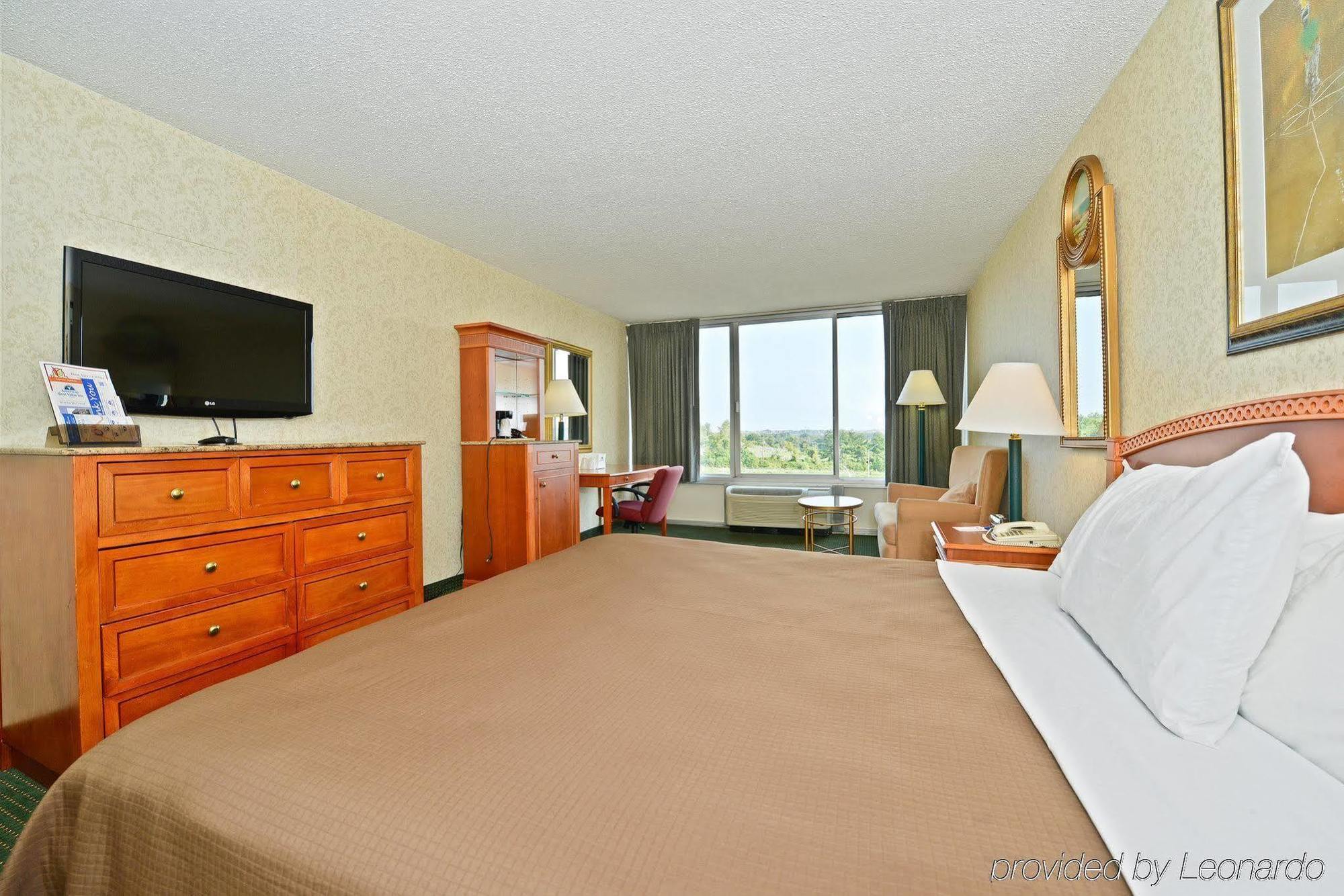 Americas Best Value Inn - Baltimore Room photo